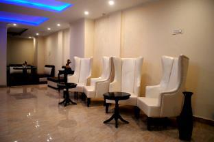 Hotel Triund Heights,Near Bhagsunag Waterfall,3.5 star
