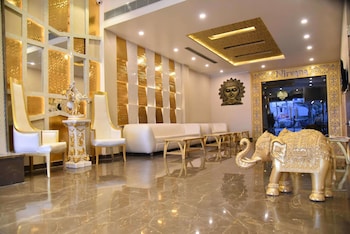 Crestline Sallow Club,Golden Avenue,3 star