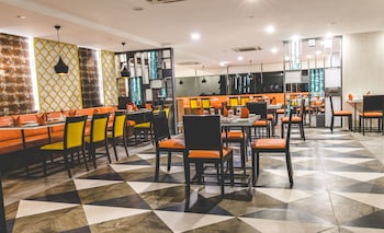 Kyriad Hotel Gulbarga By Othpl, 2.6 Km From Gulbarga Fort>>Kuvempu Nagar, Gulbarga ,4 star