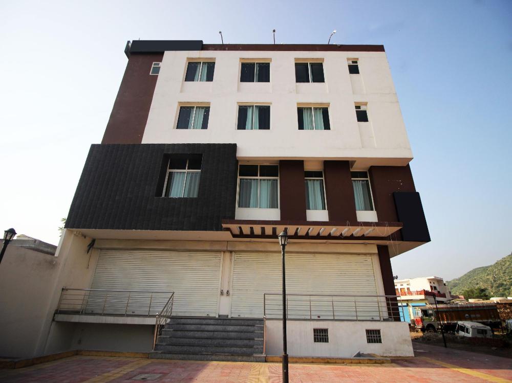 Hotel Eden,Rajasthan>>Jaipur,3 star