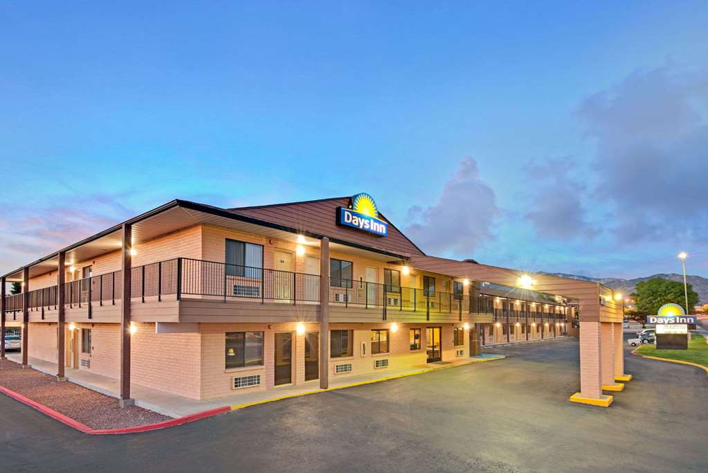 Days Inn By Wyndham East Albuquerque,Bernalillo>>Albuquerque,2 star