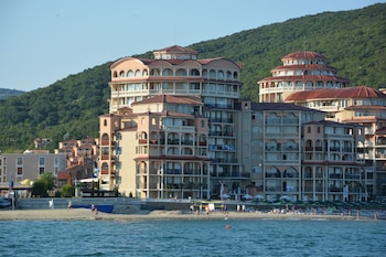 Menada Atrium Apartments,Near Elenite Beach,3 star