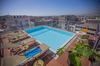 novus city hotel