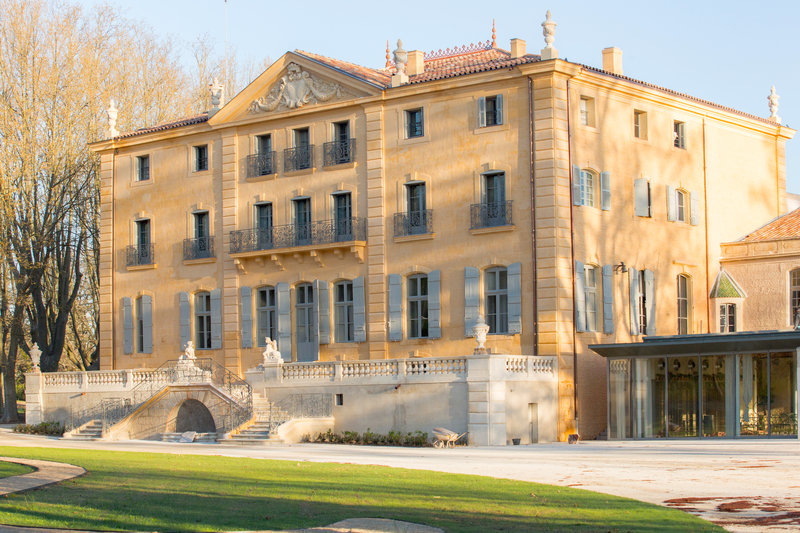 Chateau De Fonscolombe,Bouches-Du-Rhône>>Aix-En-Provence,5 star
