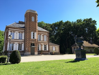 Chateau De Montabert,Bucheres>>Aube,4 star