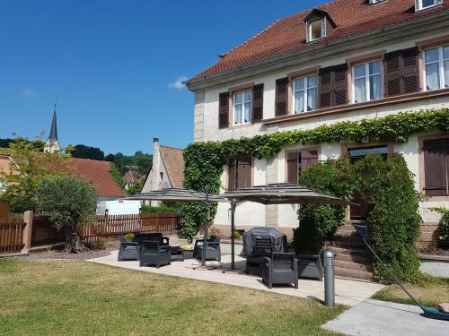 Ancien Presbytere Albert Schweitzer,Colmar>>Breuschwickersheim,3 star