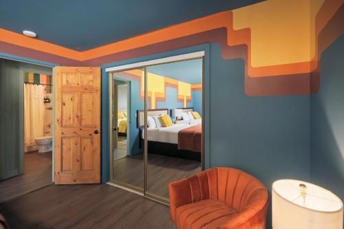 room-image