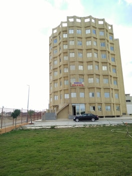 Royal Nj Hotel,Borg El Arab>>Alexandria,2.5 star