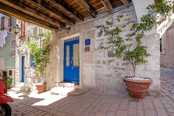 rooms sotto i volti adults only