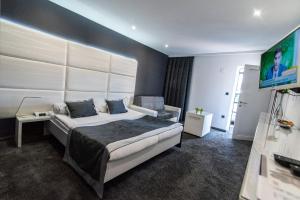 hotel cool zagreb airport