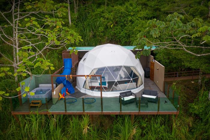 chira glamping resort monteverde