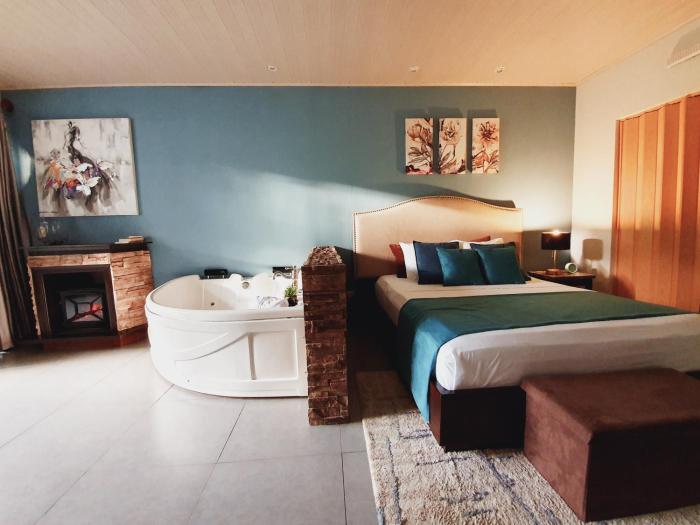 Yellow Tree Suites,Alajuela Province>>La Fortuna,3.5 star