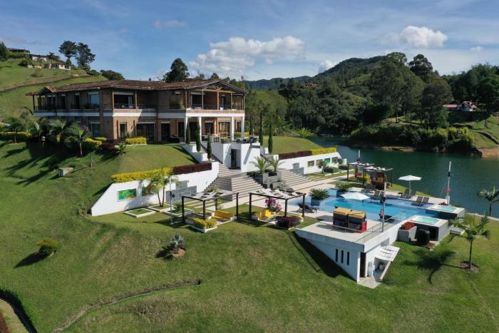 Hotel La Magdalena Adult Only,Guatape>>El Penol,4 star