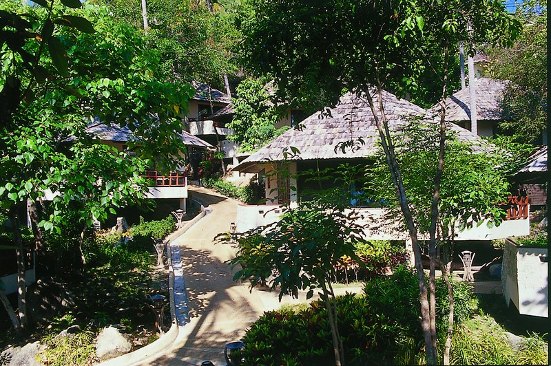 Baan Hin Sai Resort,5/5 Moo 3, Bo Phud,3 star
