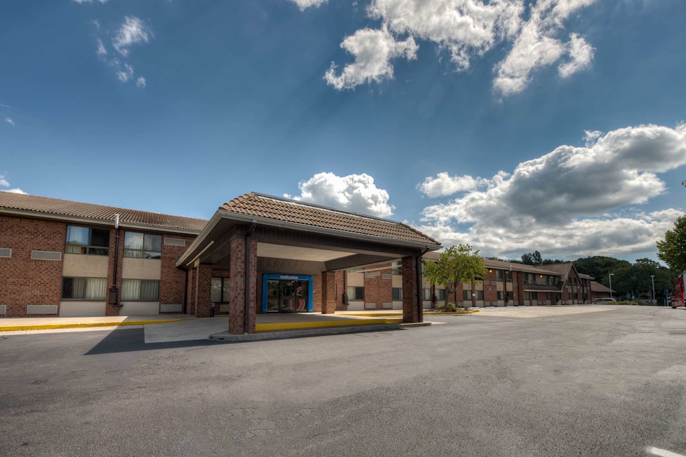 Motel 6 New Haven - Branford, Ct,East Haven>>Branford,2 star