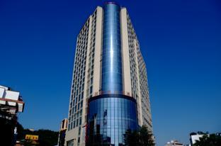Argyle Grand Hotel Xingyi,,5 star