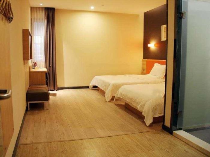 7 Days Premium Harbin He Ping Road Provincial Government,Songpu>>Harbin,2 star