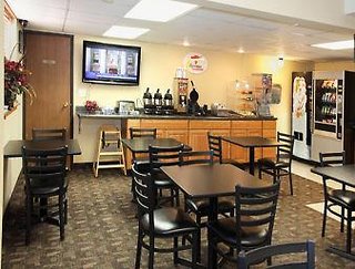 super 8 by wyndham bismarck