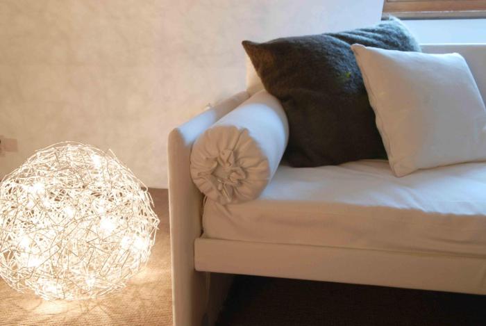 Indrani Lodge,Floreffe>>Brussels,4 star