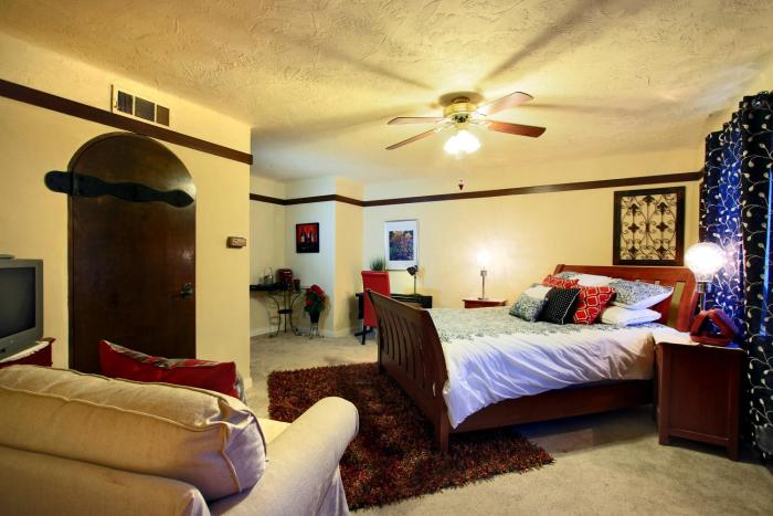 Vineyard Hacienda,El Cajon>>Carlton Hills,4 star