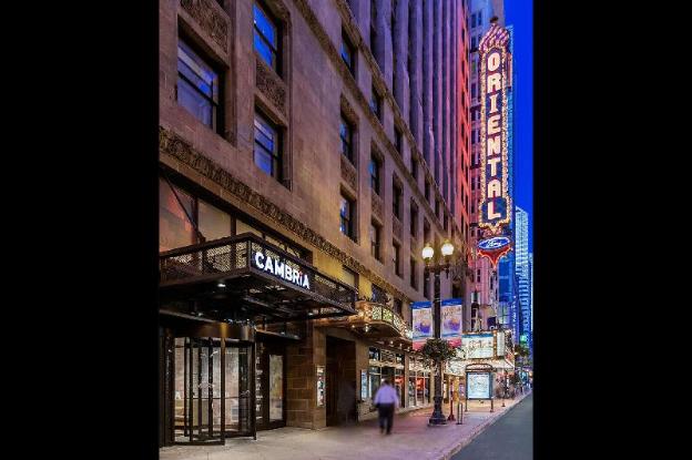 cambria hotel chicago loop theatre district