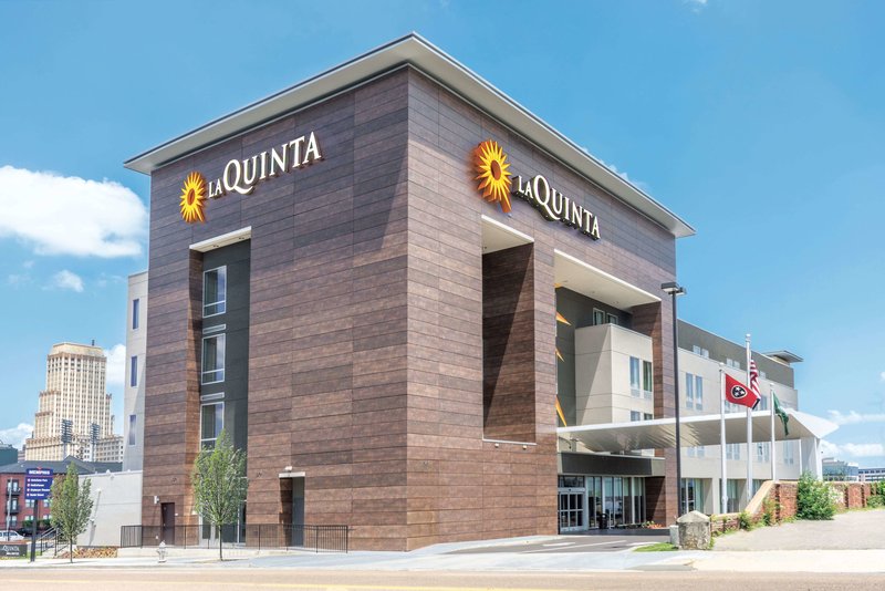 la quinta inn and suites by wyndham memphis downtown