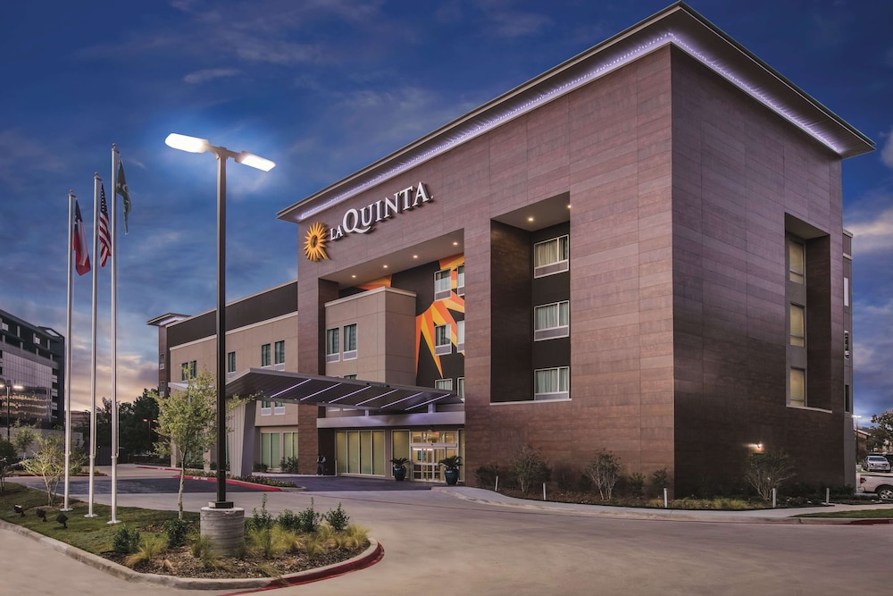 La Quinta Inn & Suites By Wyndham Dallas - Richardson,Dallas>>Corpus Christi,3 star