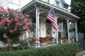 Inn At The Canal Bed & Breakfast,Chesapeake City>>Cecil County,4 star
