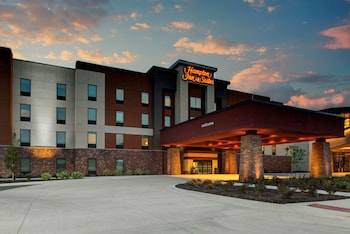 hampton inn and suites pittsburg kansas crossing
