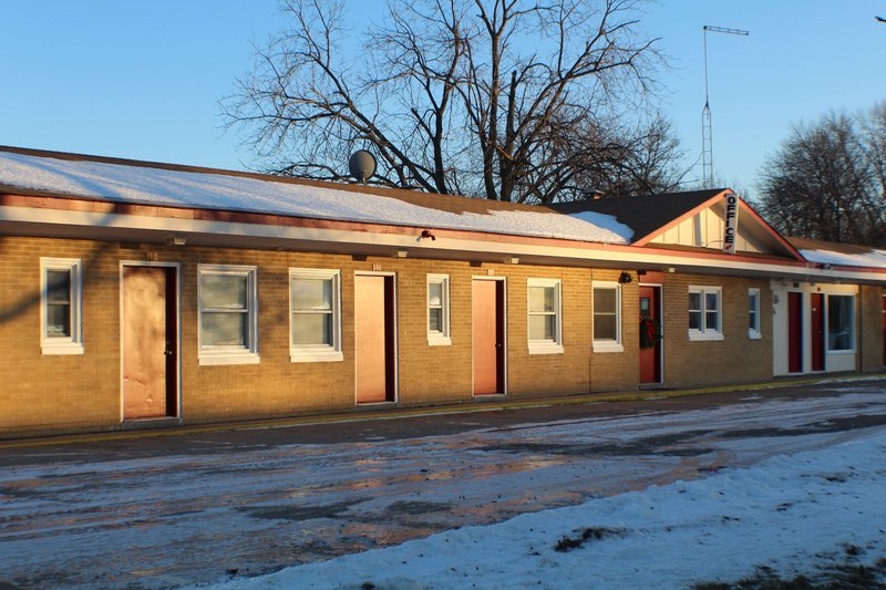 Custom Stay,Litchfield>>Hutchinson,2 star