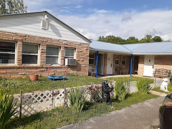 Scenic River Inn Wartburg Hwy 27,Kingston>>Harriman,3 star