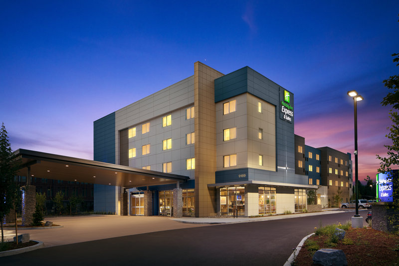 holiday inn exp and sts portland airport cascade st