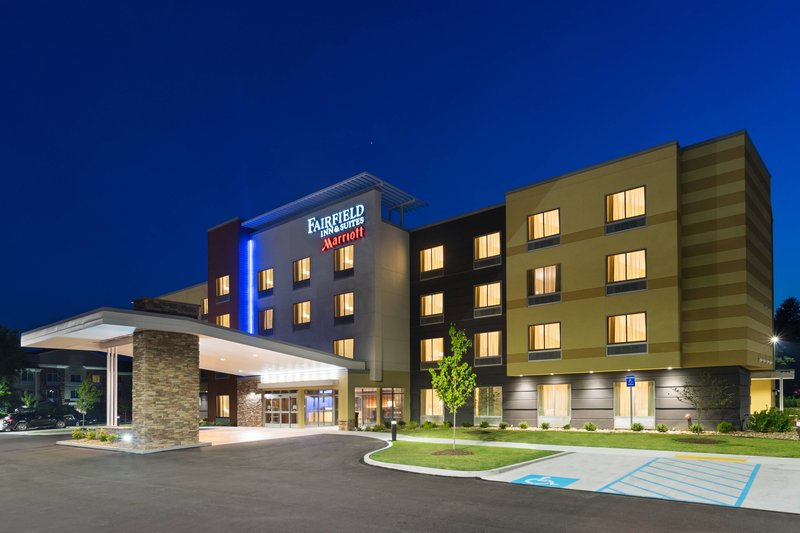 fairfield inn and suites by marriott belle vernon