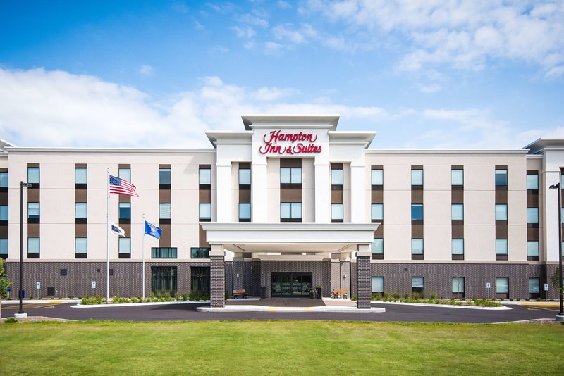Hampton Inn & Suites At Wisconsin Dells Lake Delton,Lake Delton>>Baraboo,2.5 star
