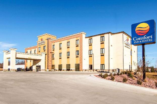 Comfort Inn & Suites Independence,Independence>>Coffeyville,2.5 star