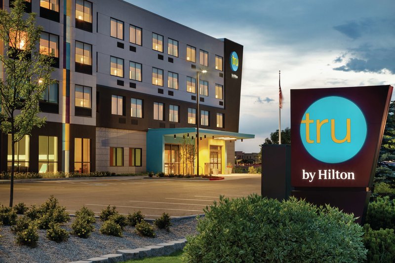 tru by hilton meridian boise west id