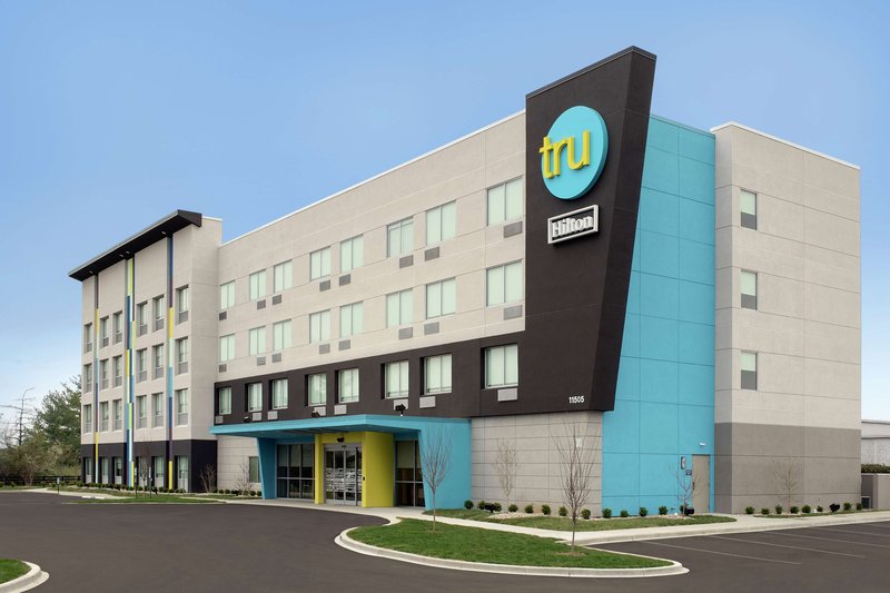 tru by hilton louisville east