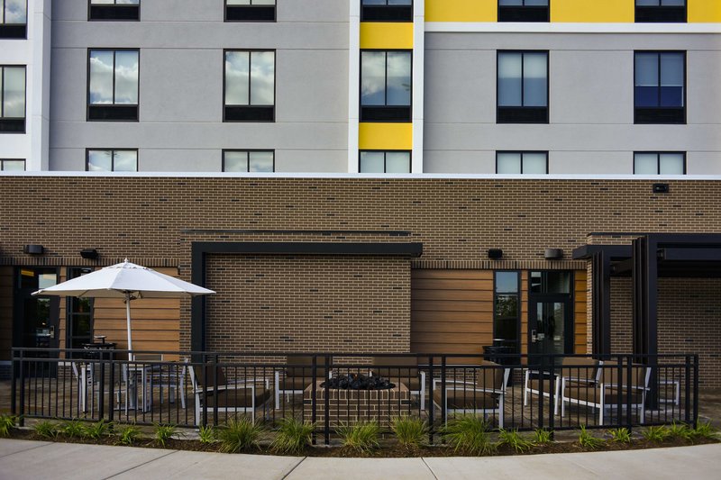 hilton garden inn louisville mall of st matthews