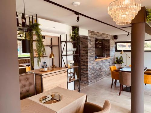 Beach Hotel Bozikovina,Split>>Podstrana,3 star