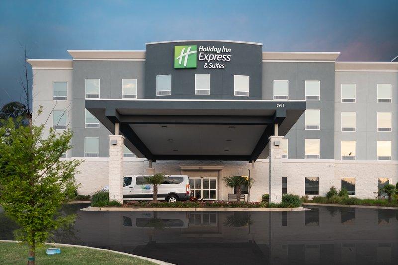 holiday inn express and suites memphis arpt elvis presley blv