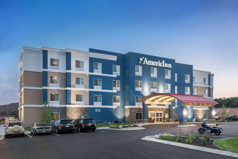 Americinn By Wyndham Winona,Winona>>Rushford,2.5 star
