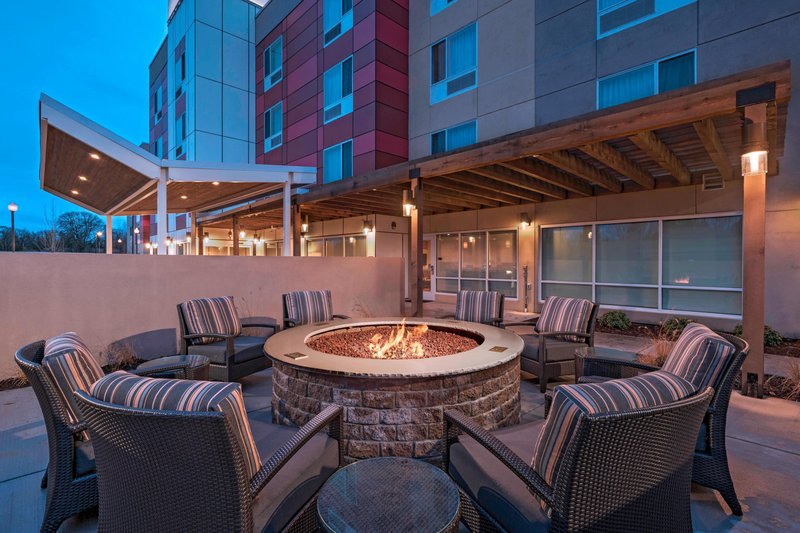 Towneplace Suites By Marriott Tacoma Lakewood,Pierce County>>Lakewood,2.5 star
