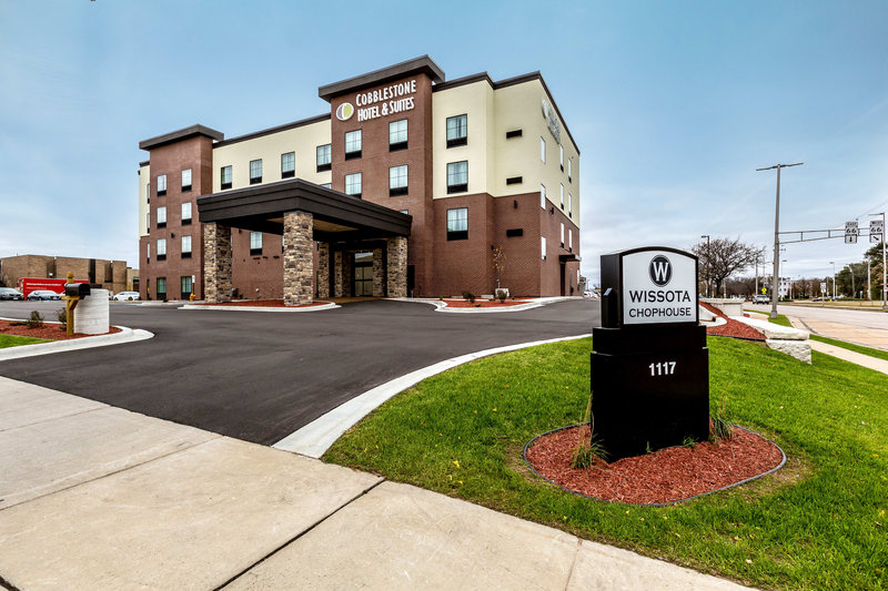 Cobblestone Hotel & Suites - Stevens Point,Portage County>>Portage,3.5 star