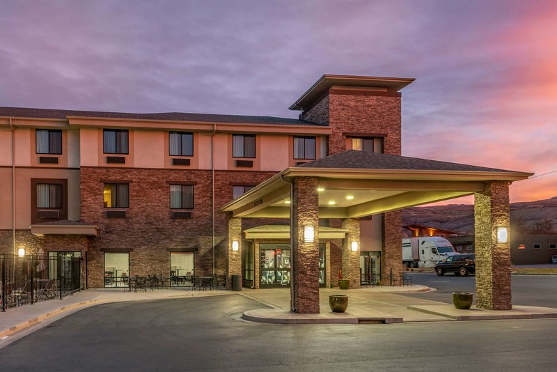mainstay suites moab near arches national park