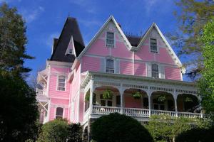 Cedar Crest Inn,Buncombe County>>Asheville,3.5 star