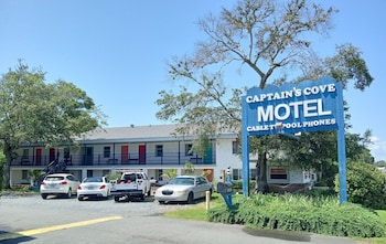 Captain's Cove Motel,Brunswick>>Bolivia,3 star