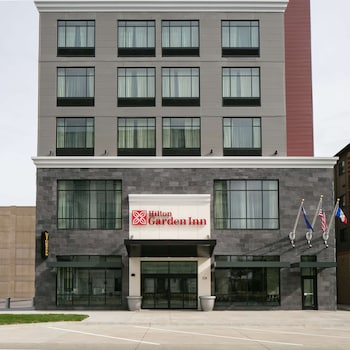 hilton garden inn iowa city downtown university