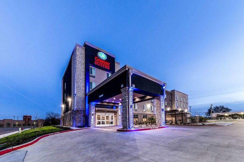Comfort Suites Grand Prairie - Arlington North,Euless>>Dallas,2.5 star