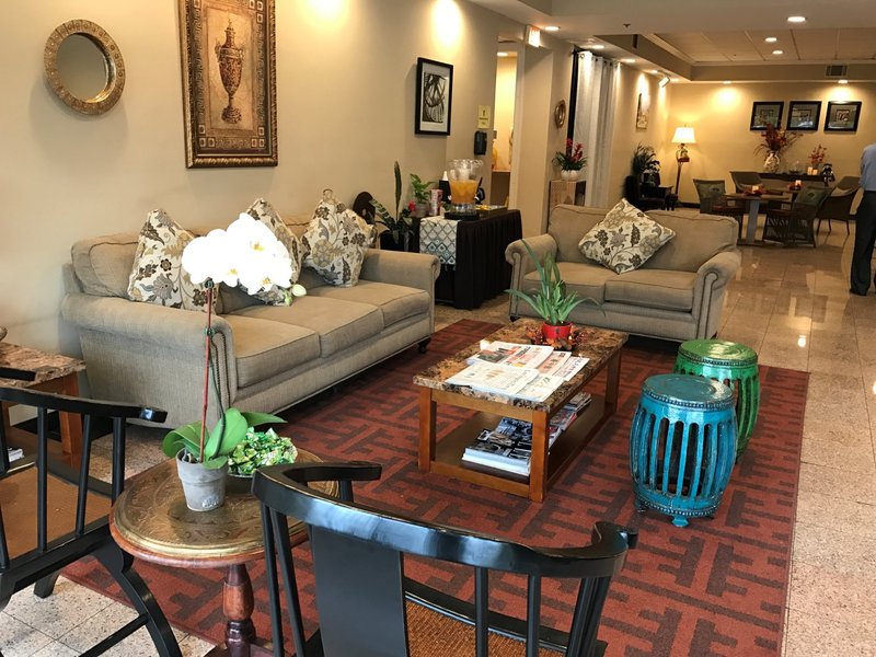 Greentree Inn & Suites Alhambra,Ashland>>Alhambra,2.5 star