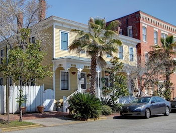 green palm inn
